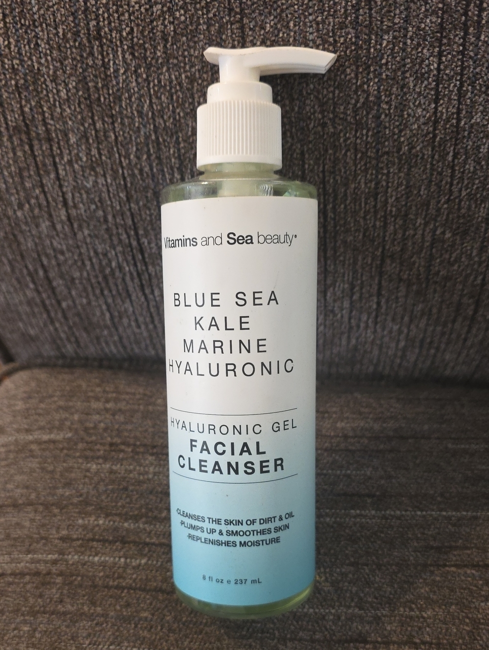 Kale Marine Hyaluronic Facial Cleanser - Light Blue